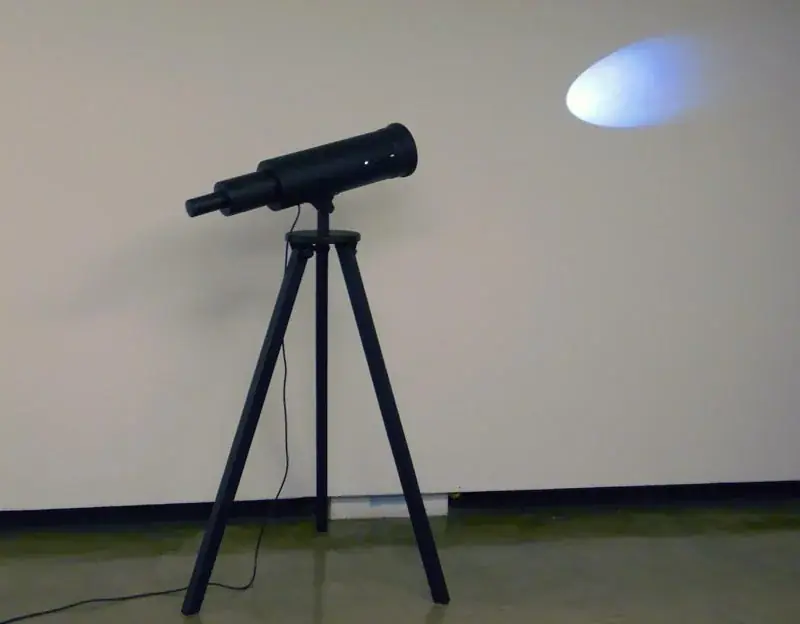 Artefato, 2011 — Pintura sobre madeira, PVC e projeção de gobo dicróico