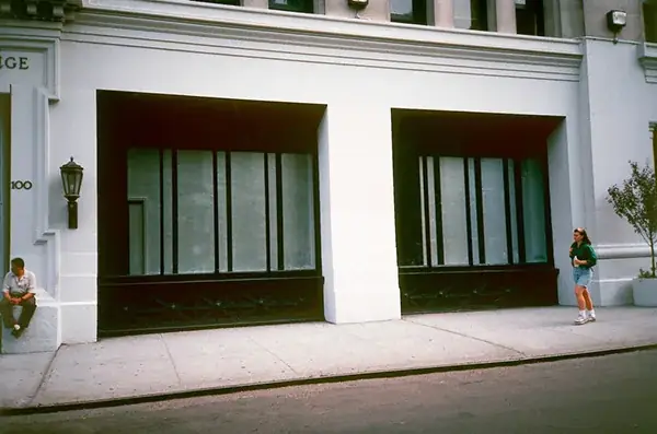 Behind The Glass, 1991 — Pintura industrial