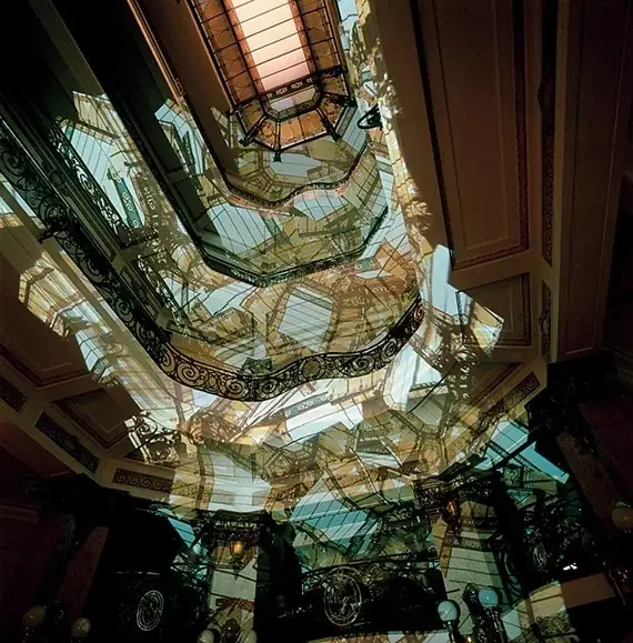 Lumen, 2003 — Projeção de imagem digital