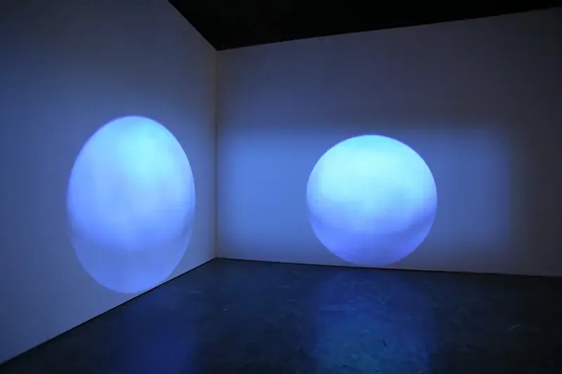Lunar, 2002 — Vídeo digital