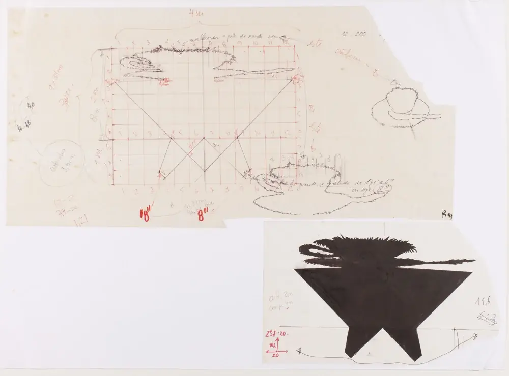 Masterpieces (In Absentia): Meret Oppenheim, 2012 — Vinil adesivo e pedestal de madeira