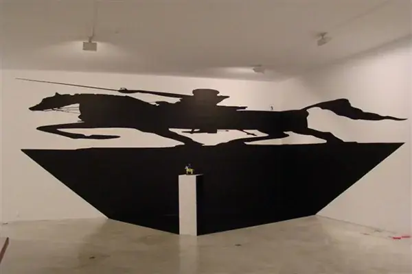O Paradoxo do Santo, 2021 — Vinil adesivo e base com santo de madeira
