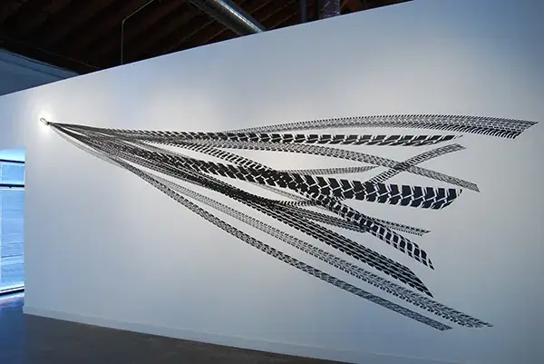 Wrap (Expanded), 2011 — Vinil adesivo